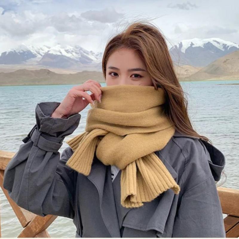 Langer Winterschal aus Wolle für Damen