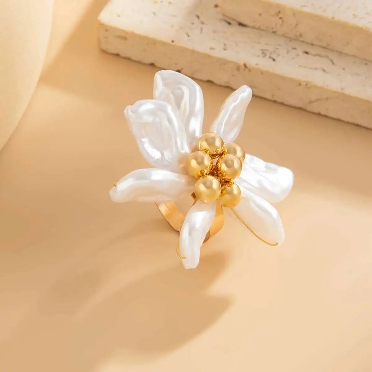 Perlenblütenblatt Blumenring für Damen