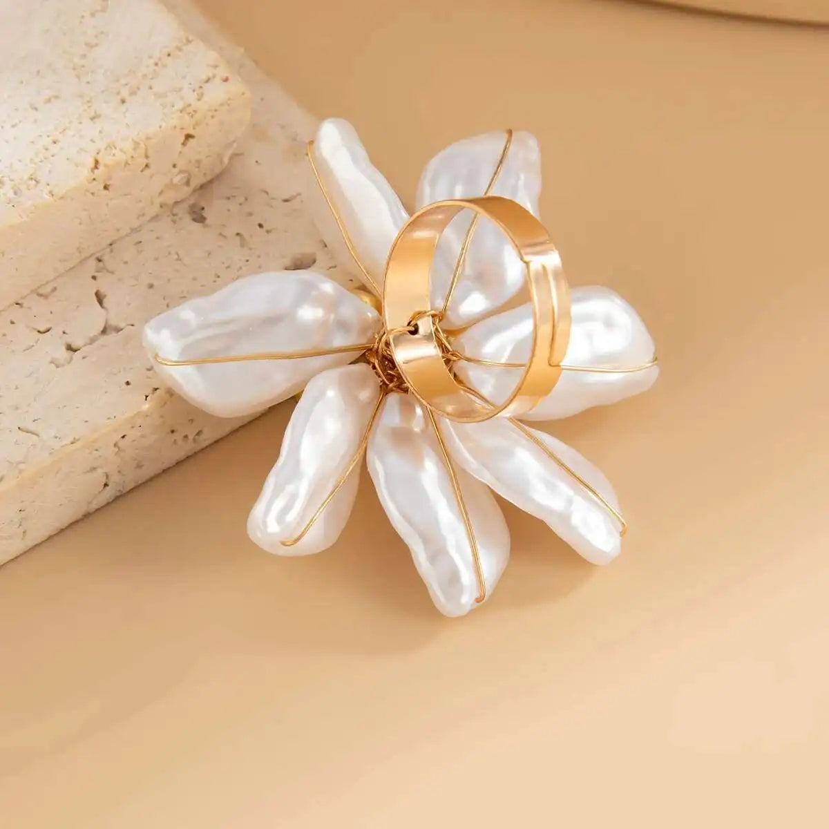 Perlenblütenblatt Blumenring für Damen